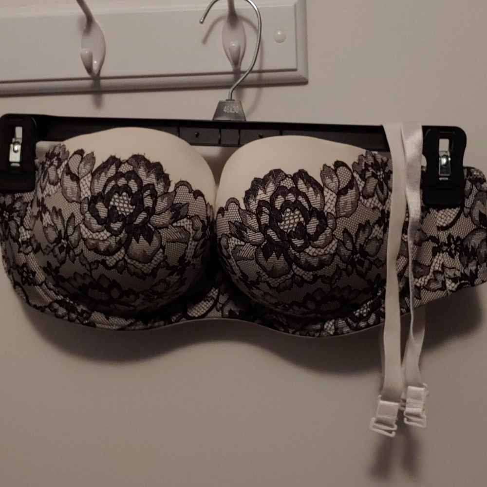 Torrid 42B pushup strapless bra